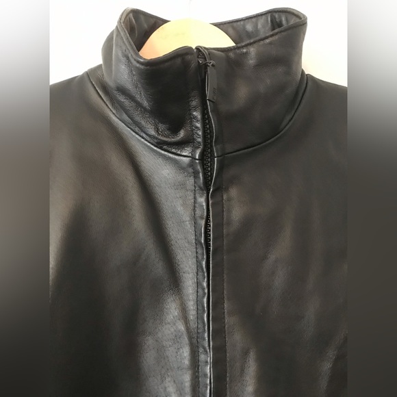 100% Leather Jacket - Picture 7 of 12